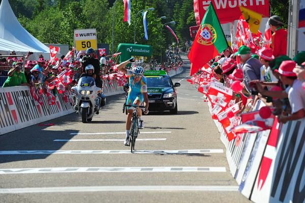 Tanel Kangert (Pro Team Astana) wins the stage