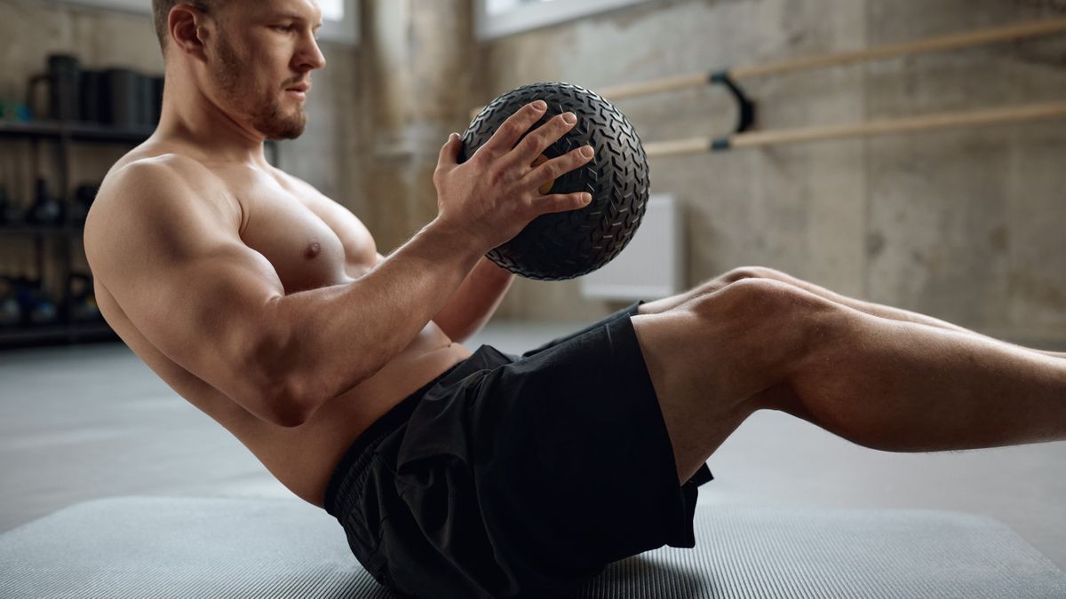 Forget sit-ups — Sculpt strong abs with this simple core crusher ...