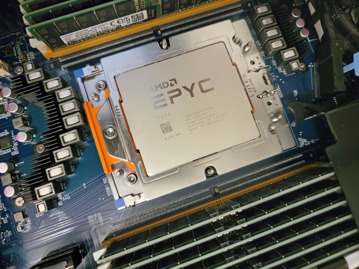 AMD Epyc Chip Installation