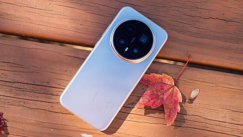 The back of the Sunrise Gold Honor Magic 8 Pro