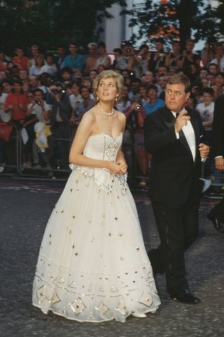 best red carpet looks of the 80s - princess diana