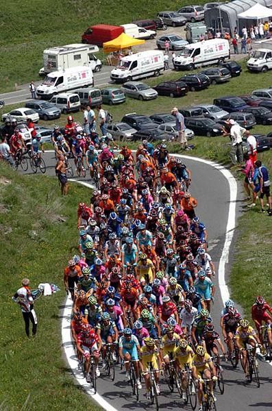 Saunier leads early in stage 12.