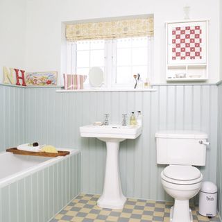 bathroom with bathtub and wash basin