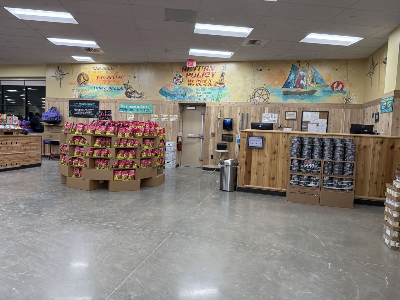 Apple iPhone 16 Pro Max indoor sample.