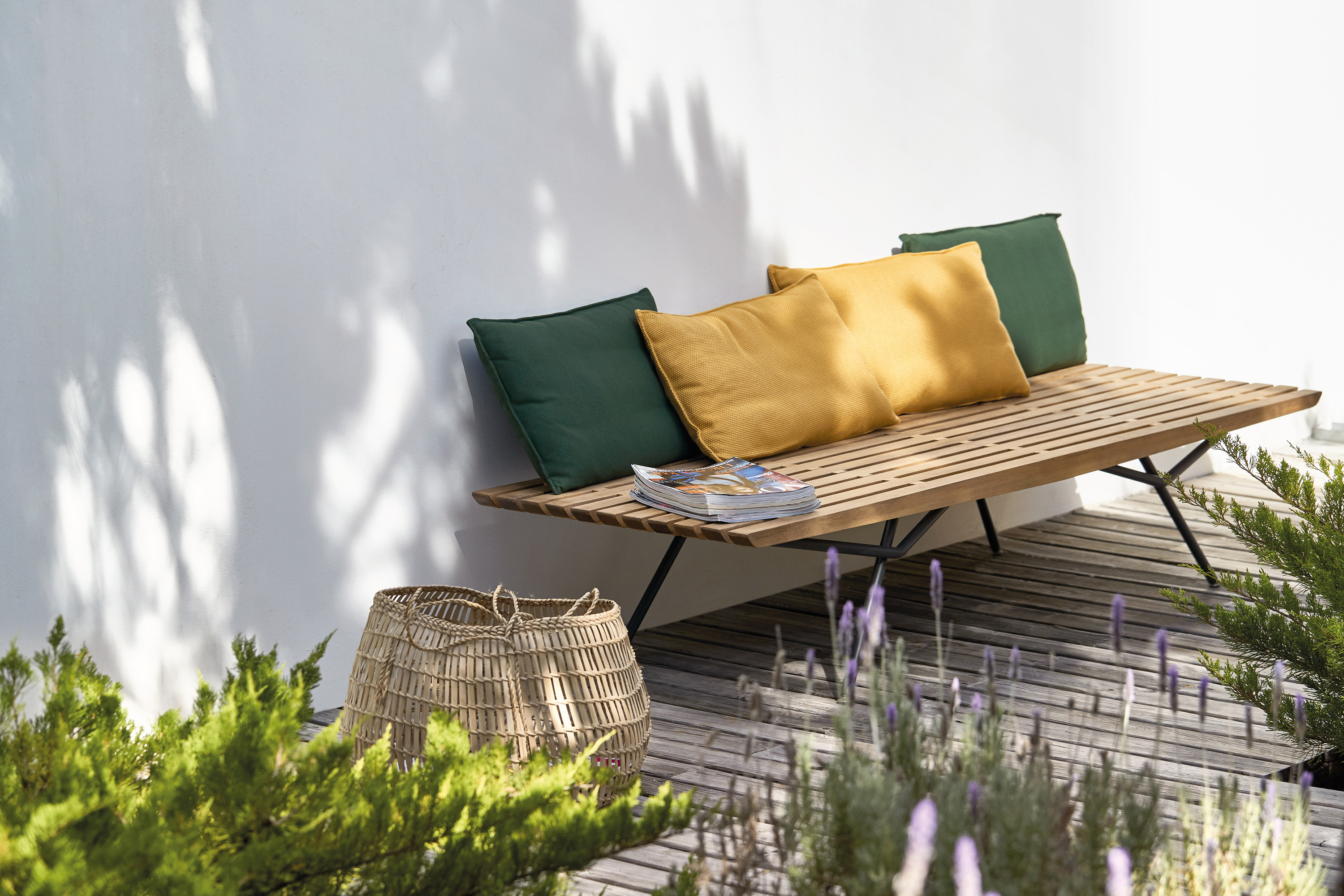 small Japanese garden ideas: modern outdoor bench Go Modern Furniture