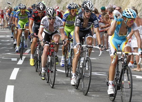 It was scorching for the first mountain stage, most riders poured as much water on themselves as iin.