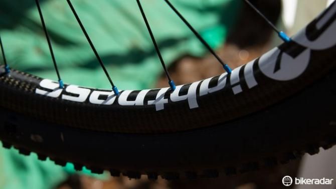 German-made AX Lightness SRC CC 29&rdquo; Clincher rims are claimed to weigh just 325g apiece. Fancy of pair of these 1200g wheels? That&rsquo;ll be &euro;2,799