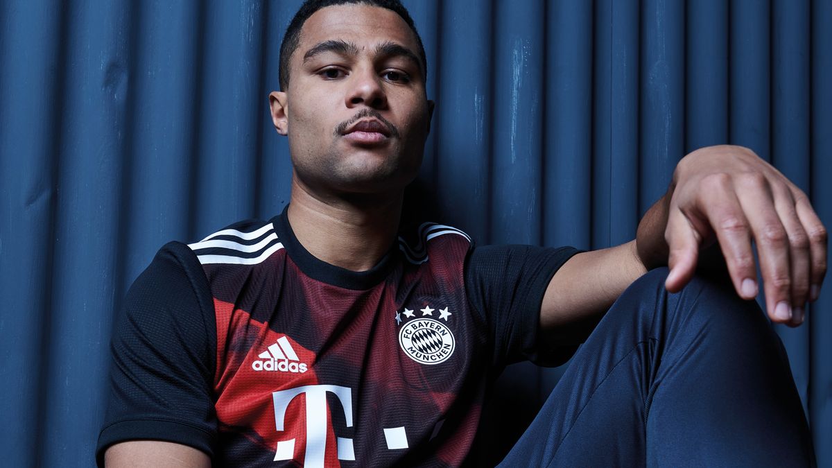 Bayern Munich release new third kit