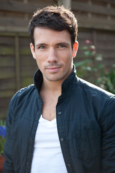 Hollyoaks&#039; Dodger: &#039;I&#039;ve had proposals online&#039;