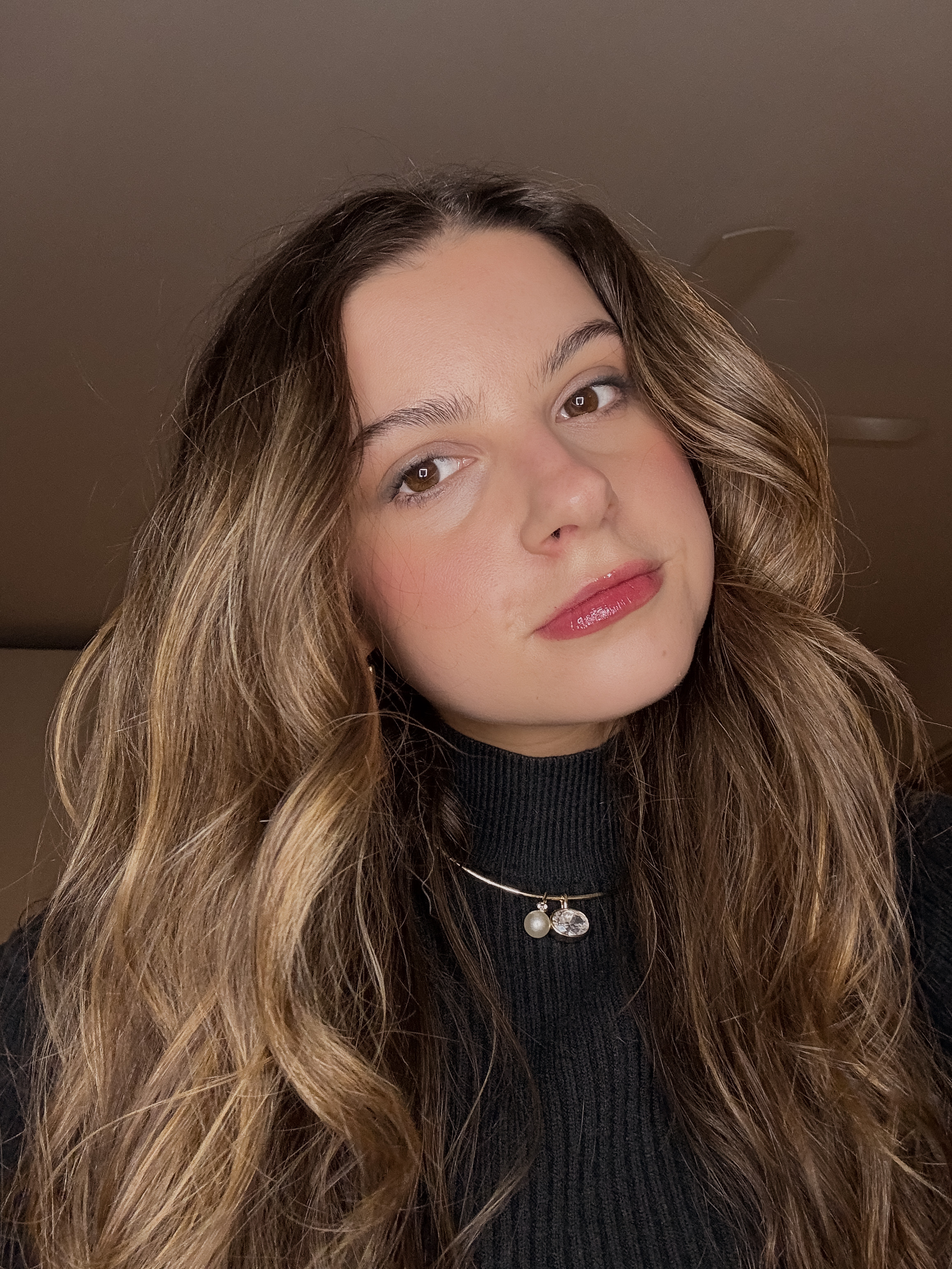 danielle cohen with lip oil