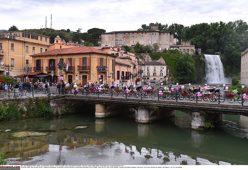 Giro d'Italia pink balloons