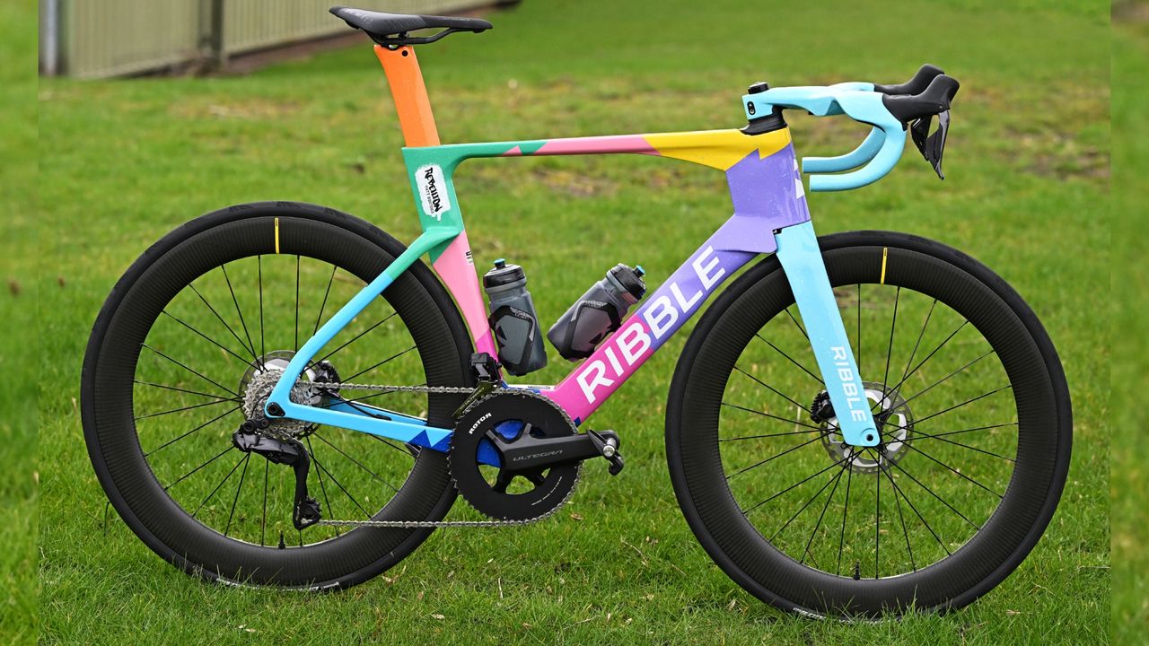 Ribble Rebellion team bike