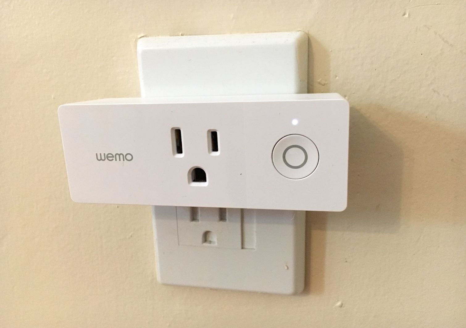  WeMo Switch Smart Plug, Works with Alexa : Tools