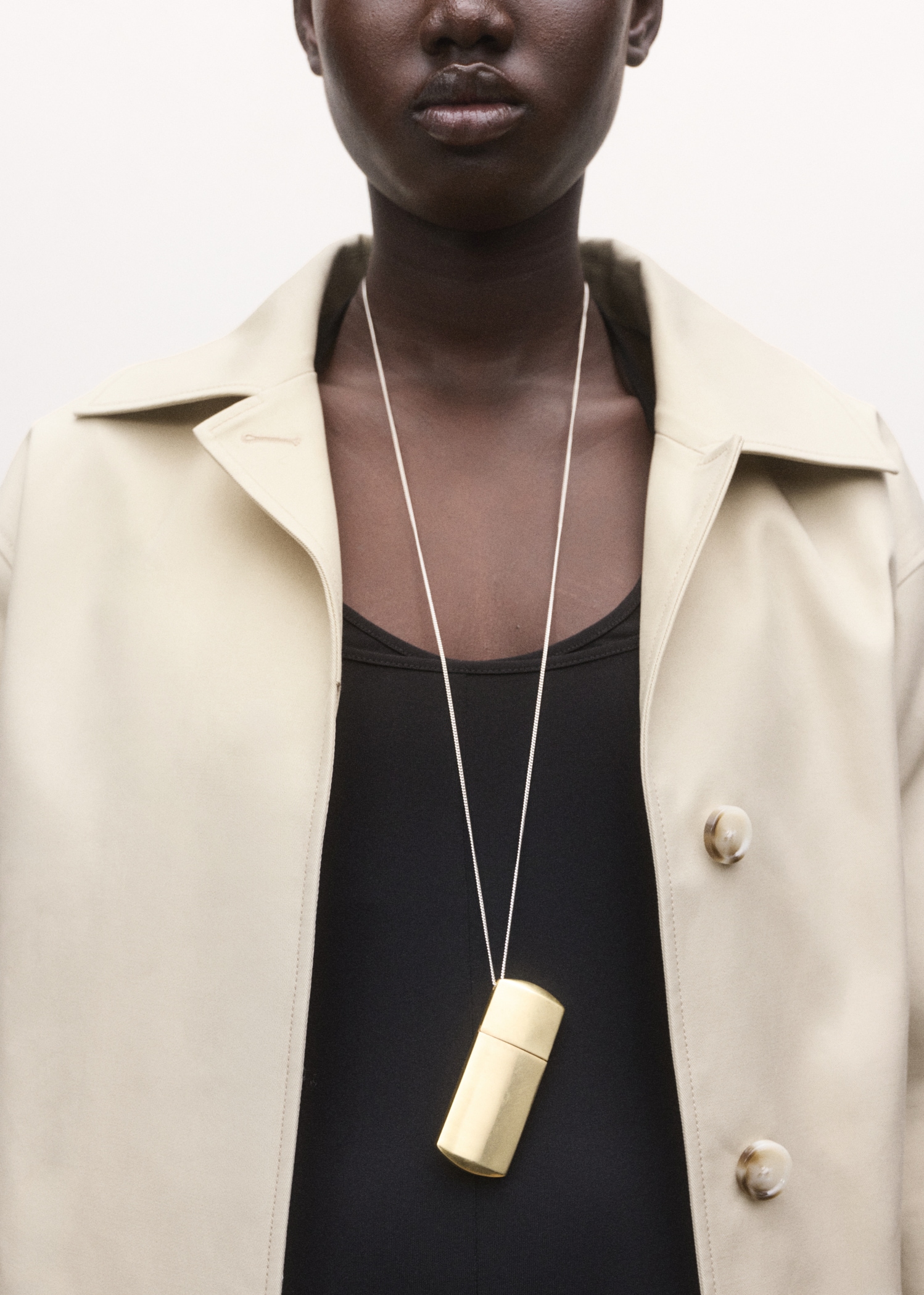 Metallic Locket Pendant Necklace - Women | Mango Usa