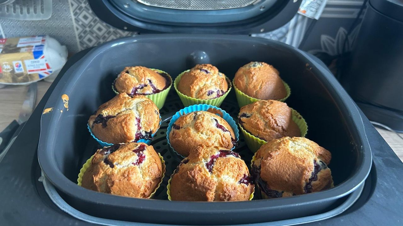 Muffins cooked using Ninja 5-in-1 Grill and Air Fryer