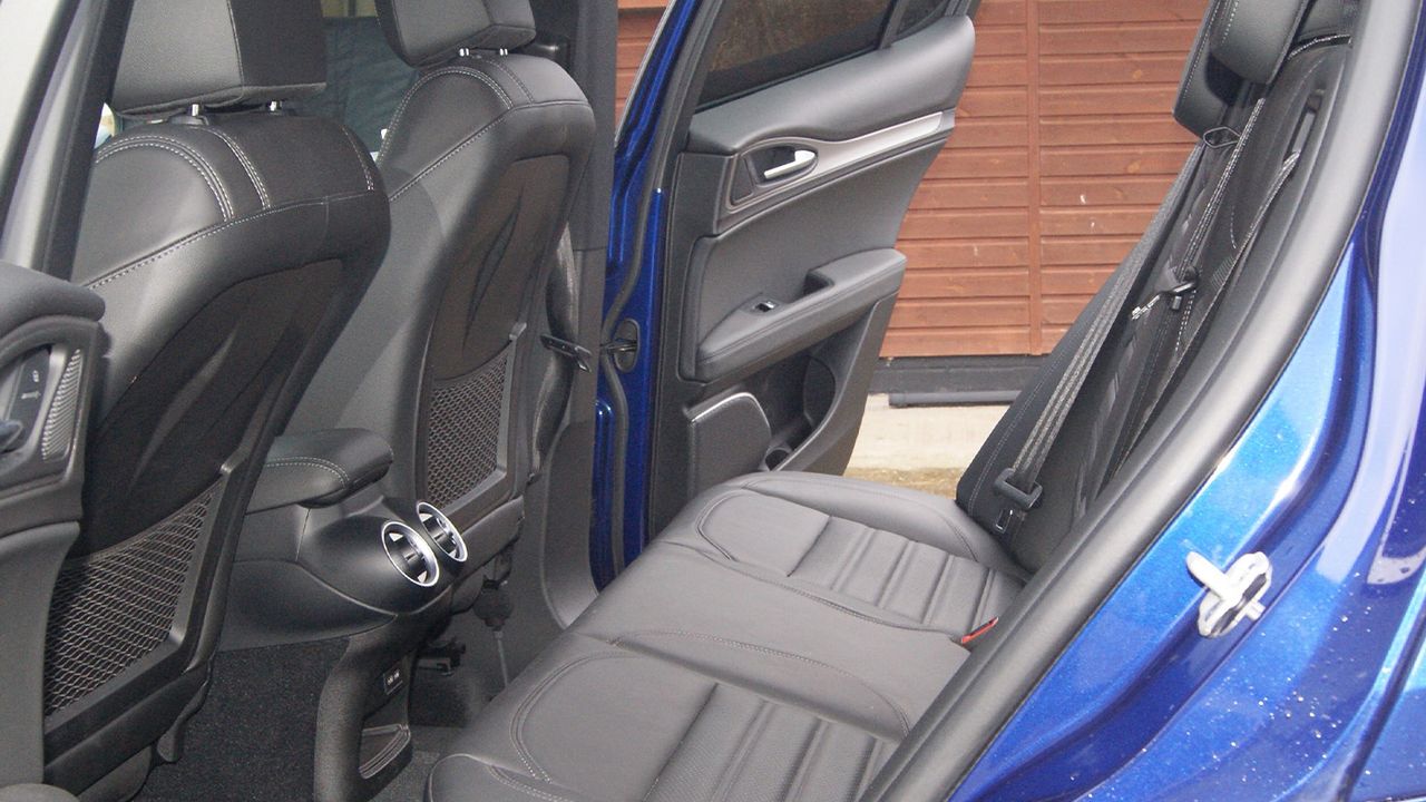 Alfa Romeo Stelvio rear interior