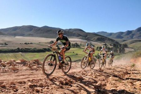 David George (360life) sets the pace for Team Bulls up the Attakwas climb.