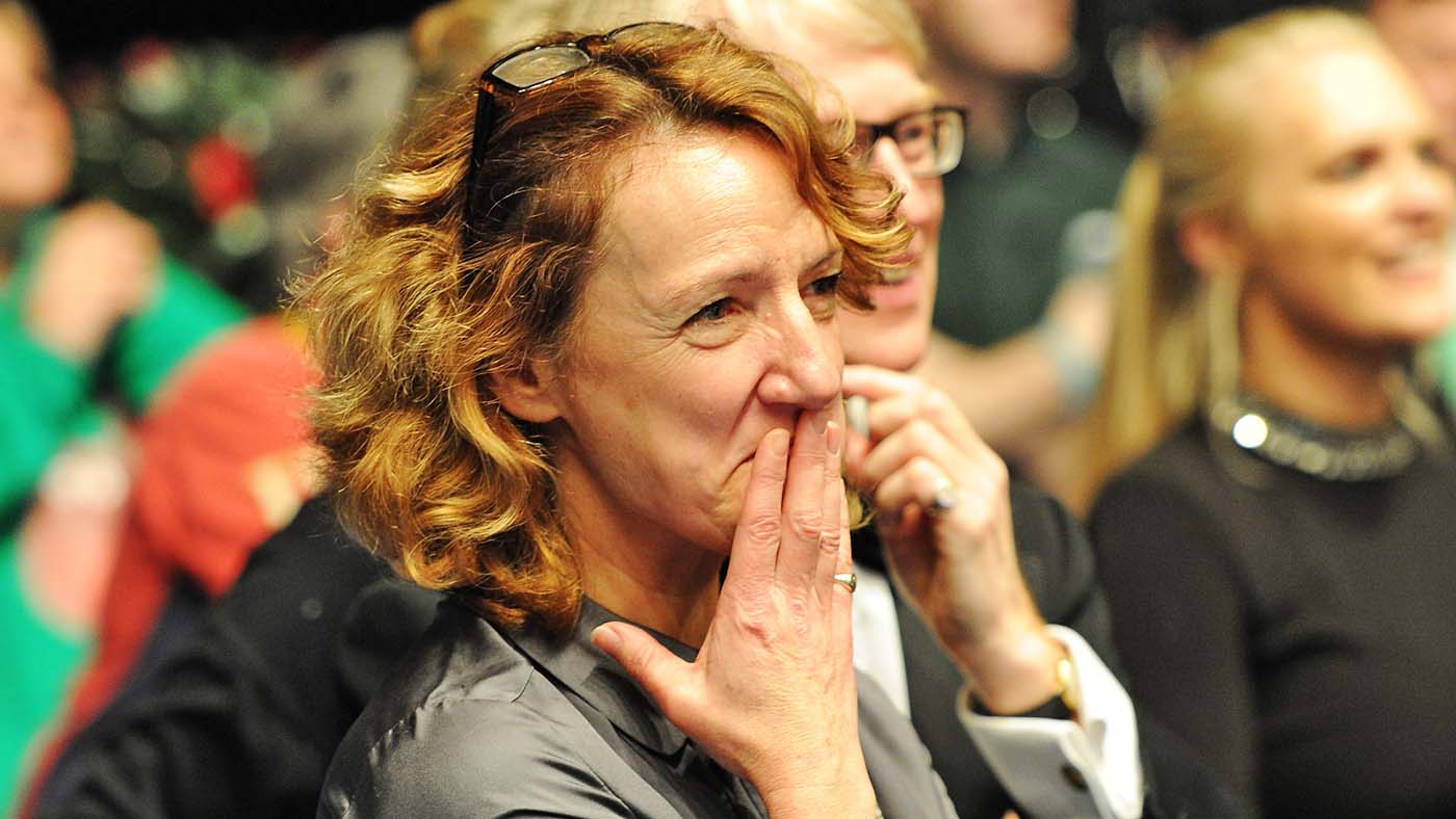 Olympia Friday Evening 20.12. 14 Jo Peck watches the jockey jumping