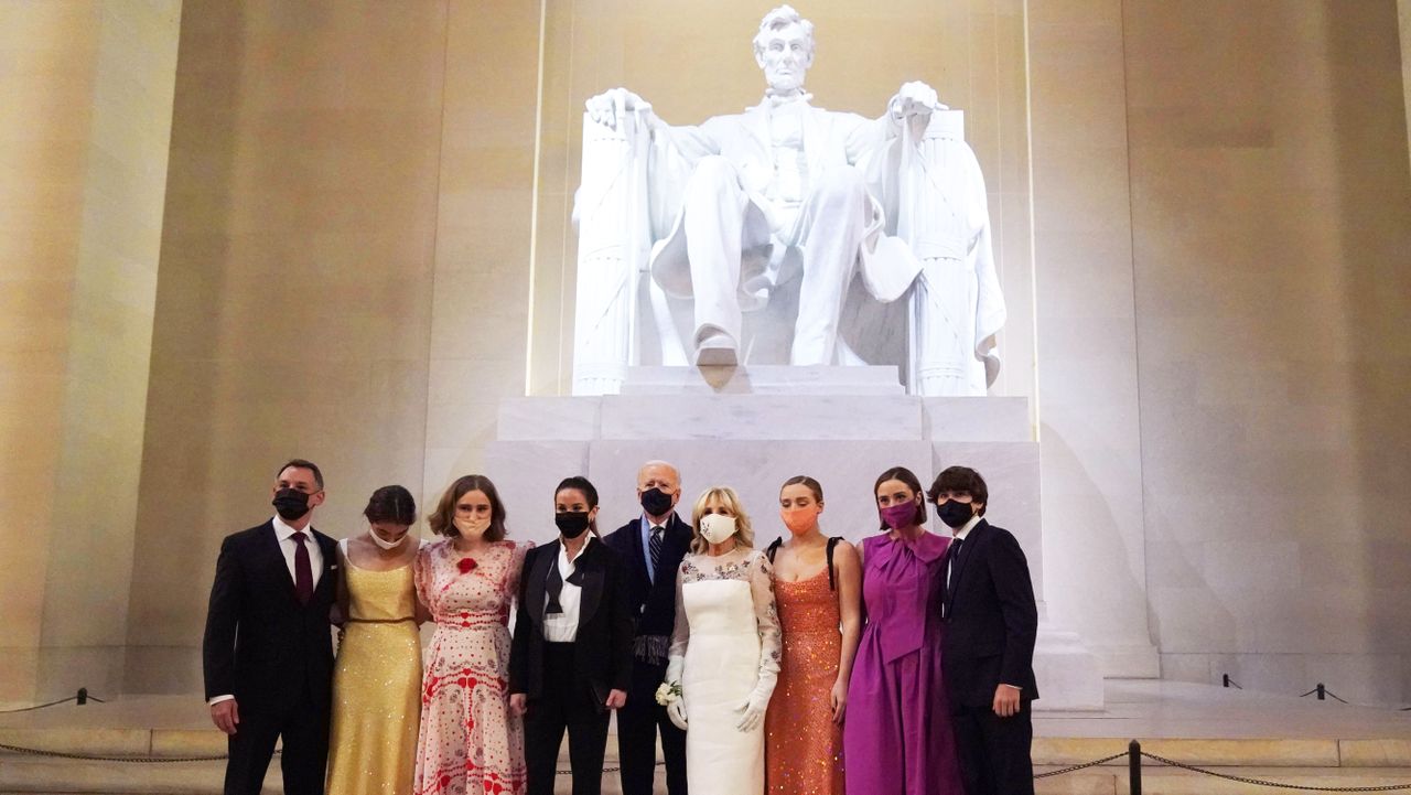 us president joe biden and us first lady jill biden pose with their family in front of the statue of abraham lincoln at the celebrating america event at the lincoln memorial after his inauguration as the 46th president of the united states in washington, dc, january 20, 2021 photo by joshua roberts pool afp photo by joshua robertspoolafp via getty images