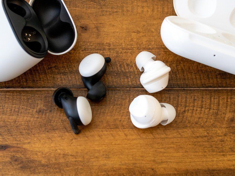 Google Pixel Buds vs. Galaxy Buds Plus