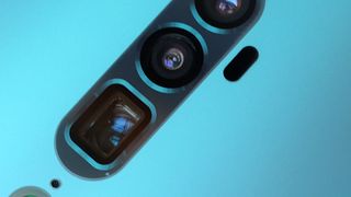 The periscope lens on the Oppo Reno 10X Zoom