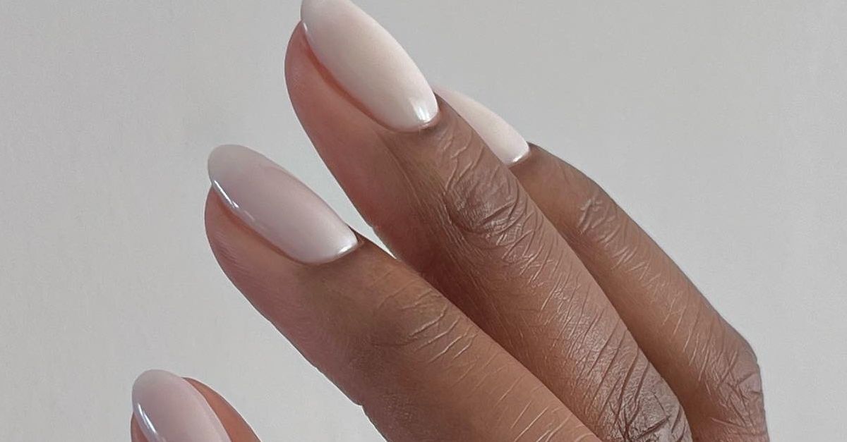 Top Manicurists Say These Bridesmaid Nail Designs Are the Epitome of Elegance