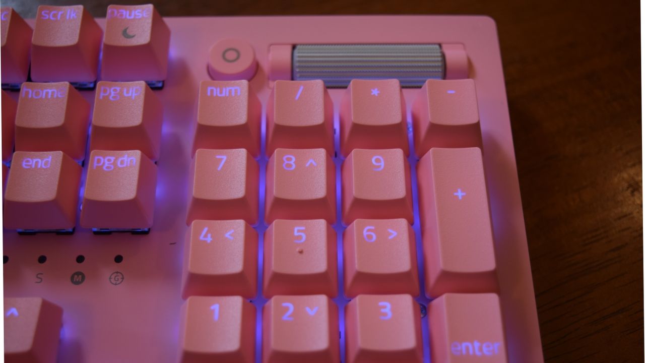Razer BlackWidow V3 Review: What Lies Beneath | Tom's Hardware