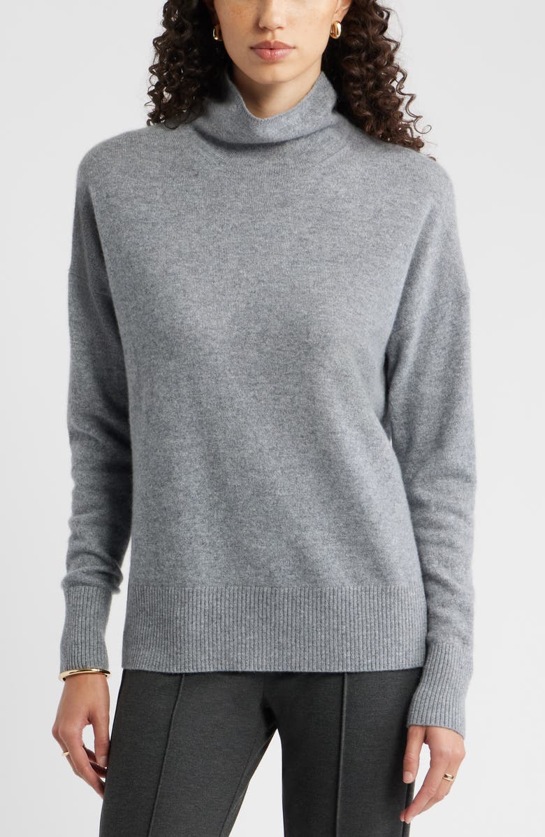 Oversize Cashmere Turtleneck Sweater