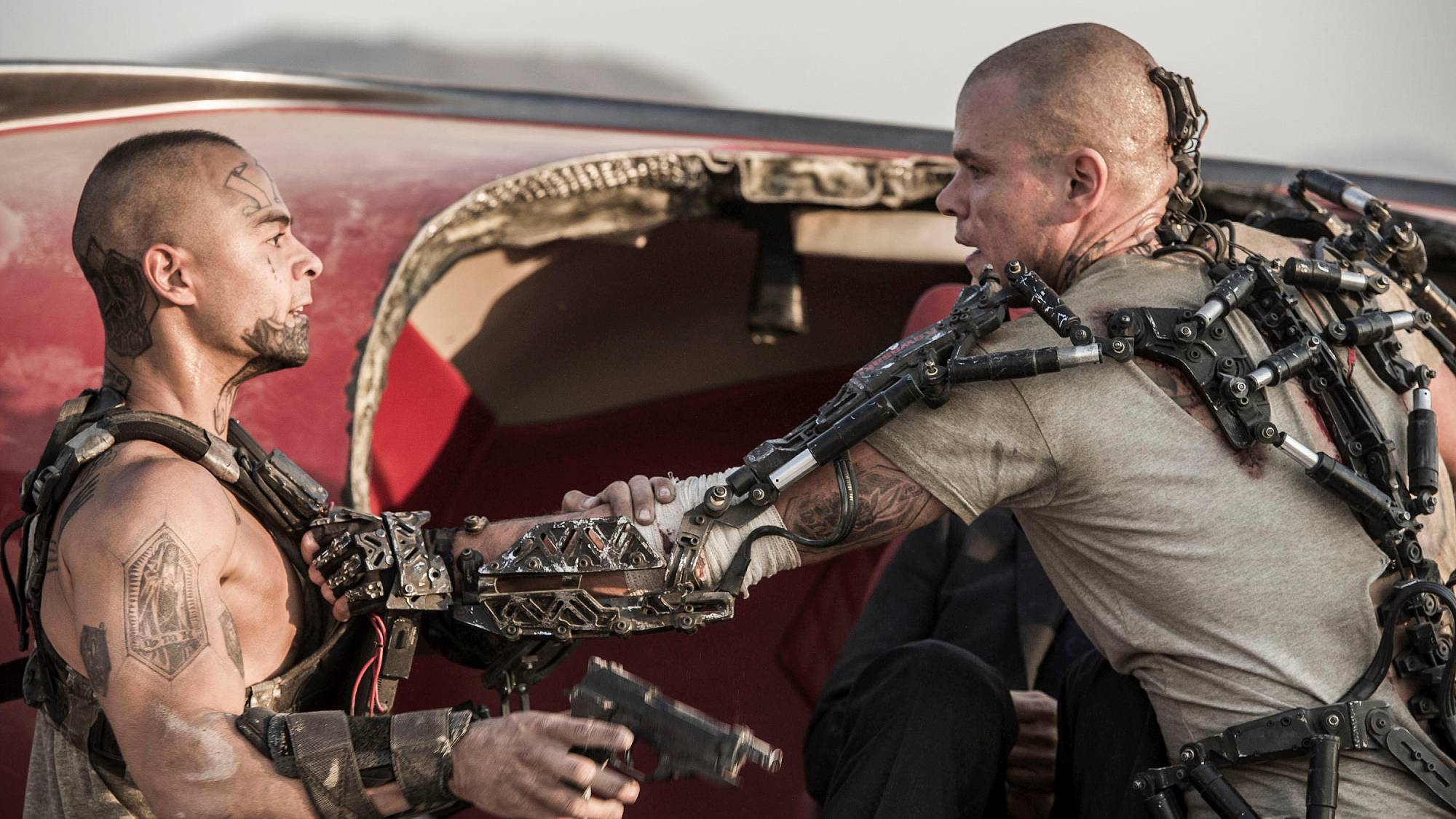 Jose Pablo Cantillo as Sandro and Matt Damon as Max in &quot;Elysium&quot; movie (2013)