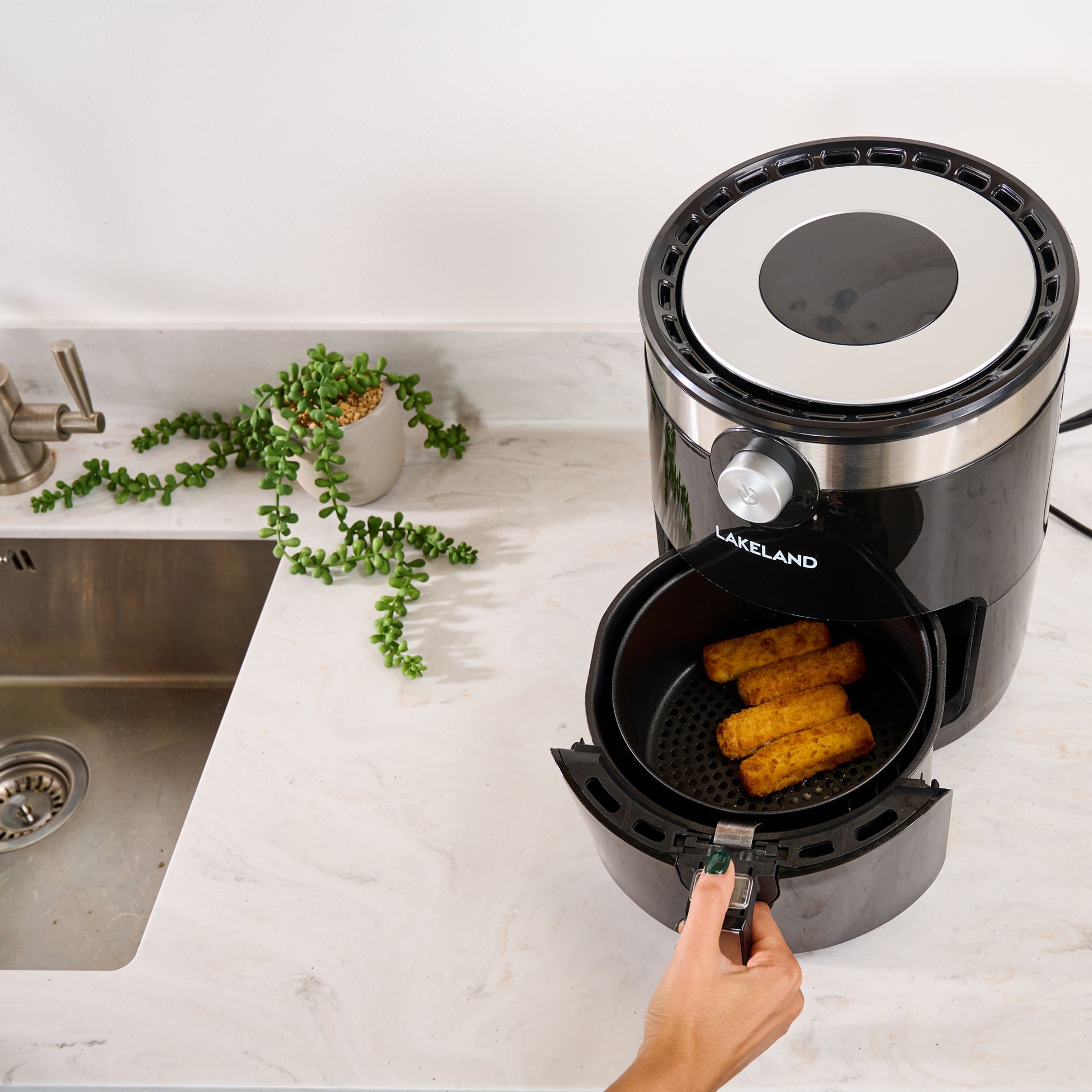 Air Fryer vs Oven 6 things an air fryer does better than an oven