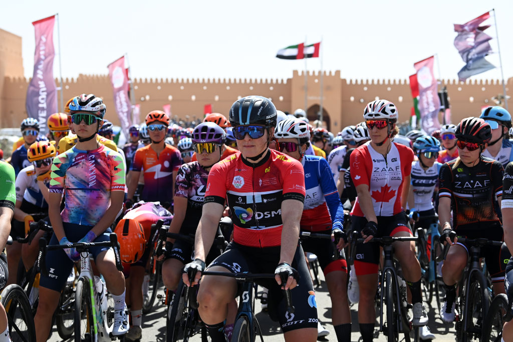 Lorena Wiebes wins windswept second stage at the UAE Tour Women