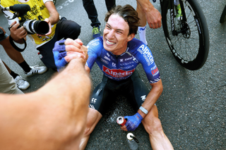 As it happened: Alpecin-Premier Tech emerge as the masters from an epic breakaway day on Tour de France stage 17