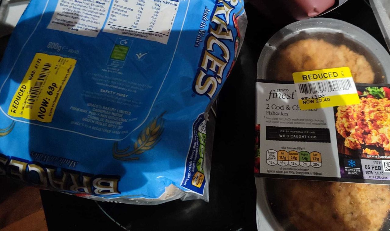 Reduced bread and cod and chorizo fishcakes from Tesco.