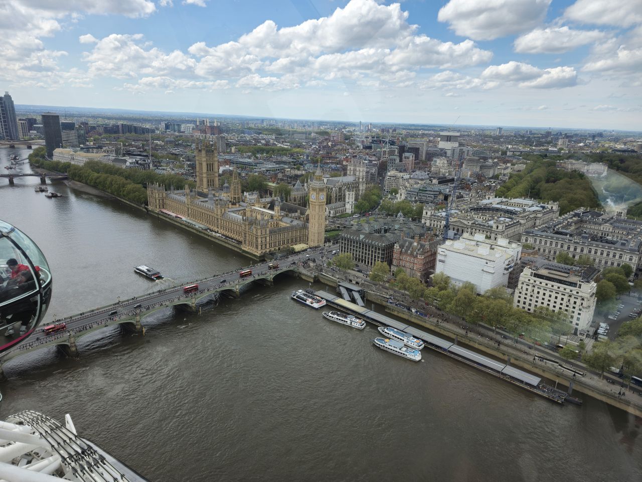 iPhone 15 Pro Max vs. Galaxy S24 Ultra vs. Pixel 8 Pro London Eye photos