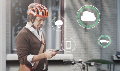This helmet smartly warns both bikers and drivers of potential collisions