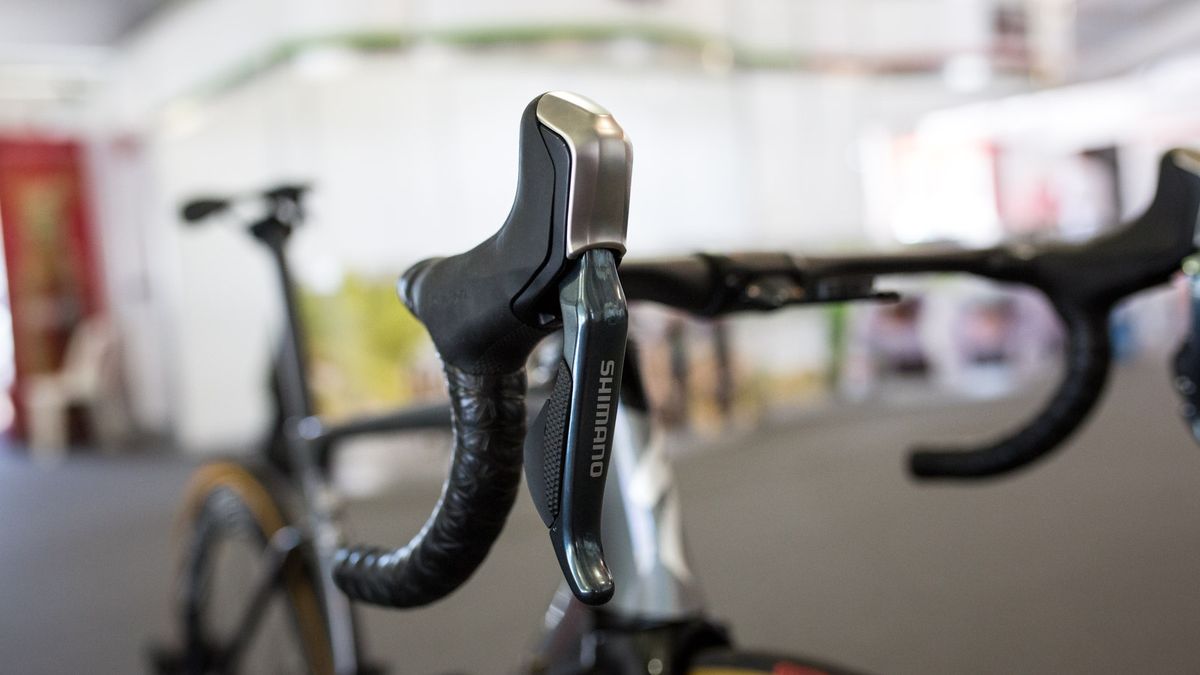 No new Dura-Ace 9150 shifters for the World Champion