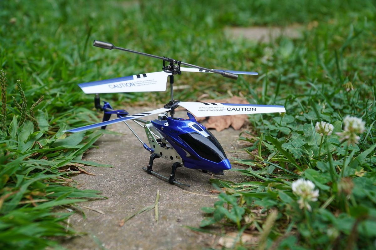 World's BEST EASIEST TO FLY under $100 RC Helicopter!!! 