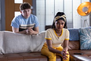 Yazz and Tom Cunningham try and talk through their issues in Hollyoaks.
