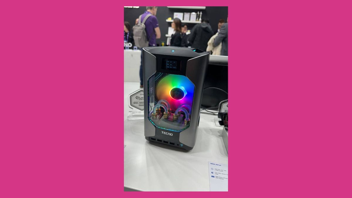 mini PC sitting on desk