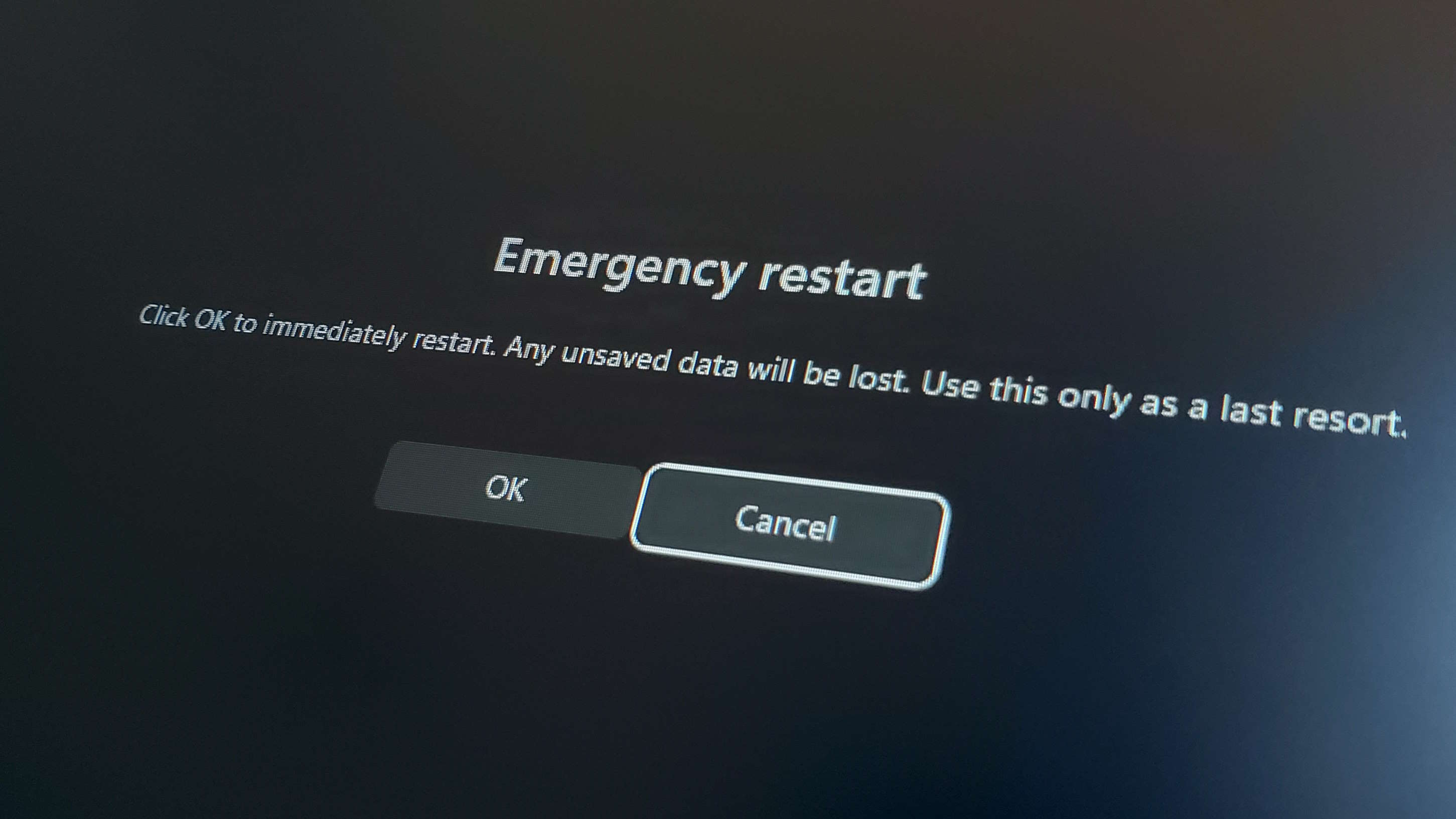 Windows 11 emergency restart