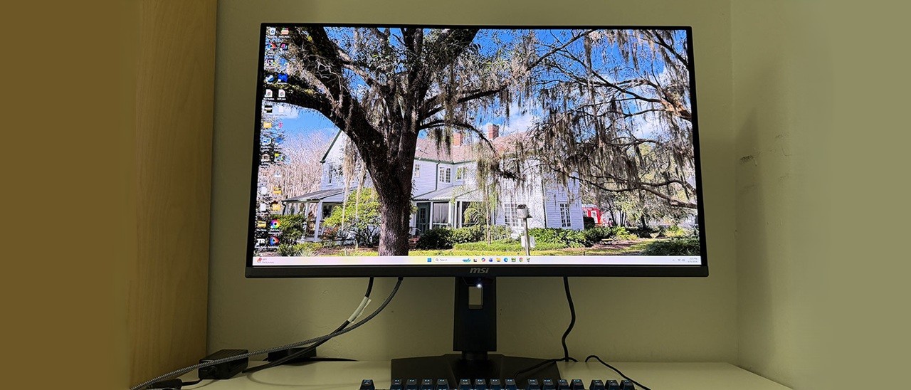 MSI MPG 322UR X24