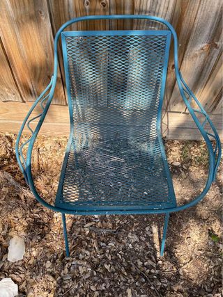 SPRAY PAINT MESH METAL OUTDOOR PATIO FURNITURE STORY - Petticoat Junktion