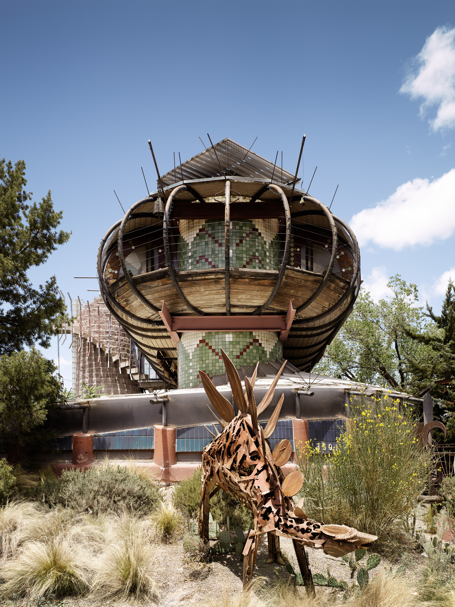 the flowing organic architecture work by Bart Prince