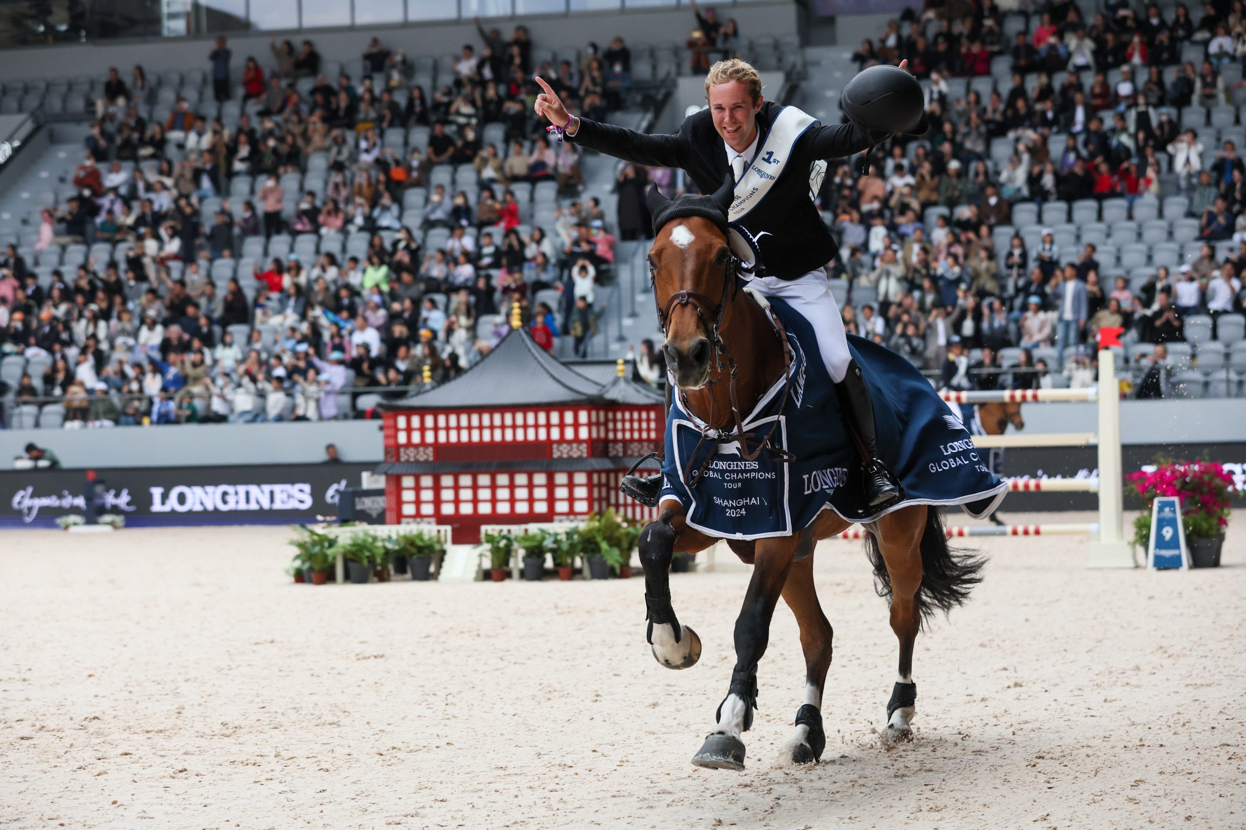 Showjumping news: Gilles Thomas wins the LGCT of Shanghai