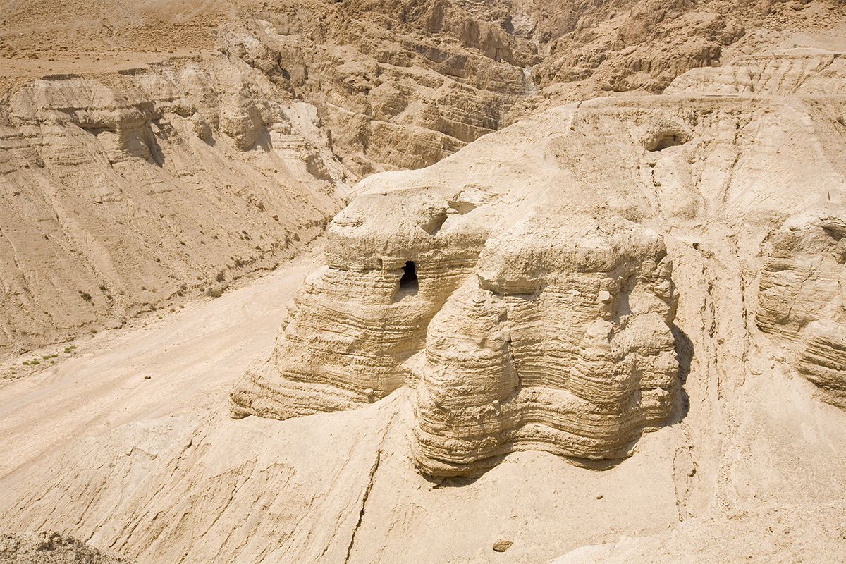 Could This Newfound Cave Hold More Dead Sea Scrolls Live Science