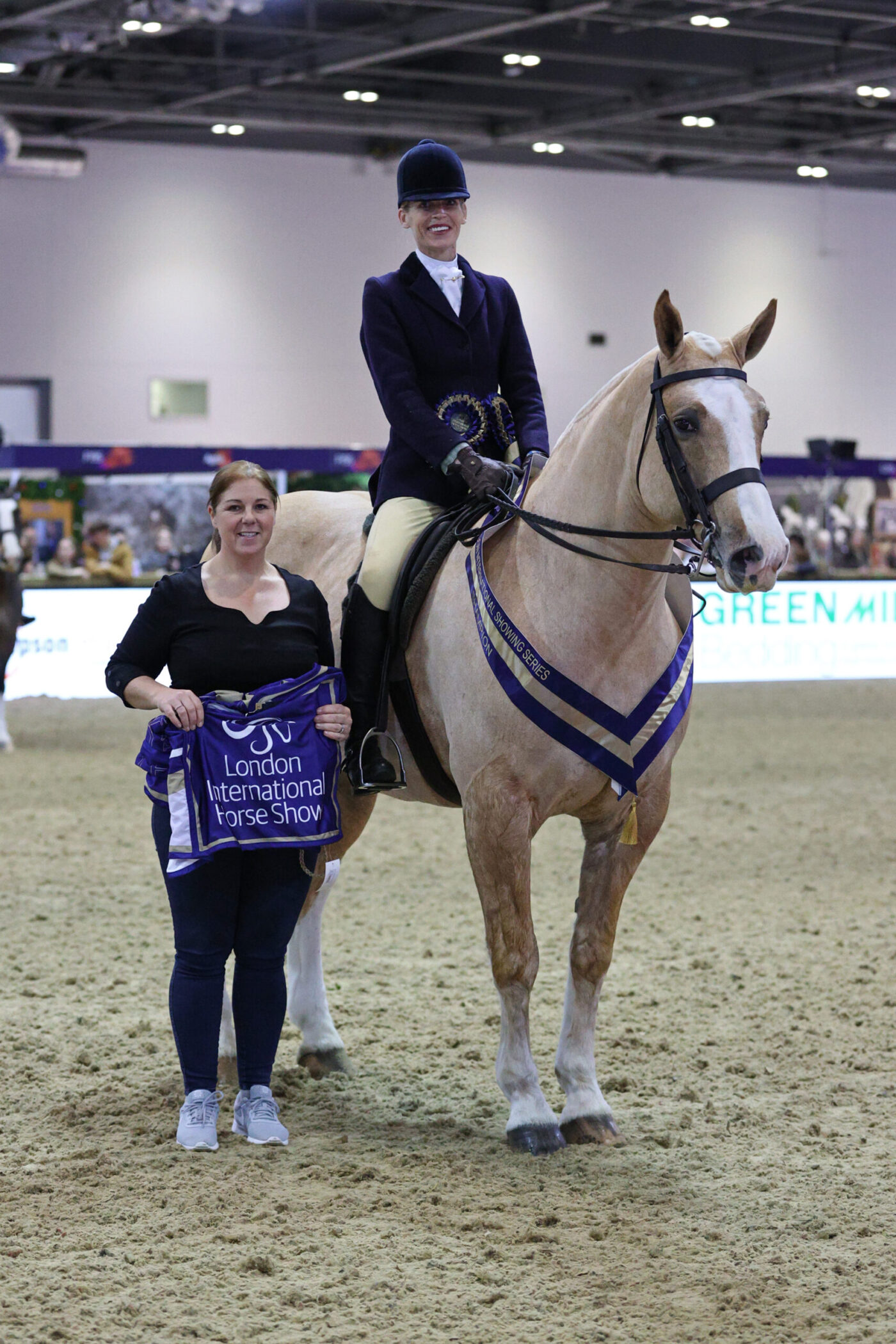 ZOE-HYSLOP-AND-KNOCKBOY_COB-CHAMPIONS-2-scaled-e1734726860787.jpg
