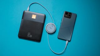 Baseus Blade 2 charging Zenfone 11 Ultra