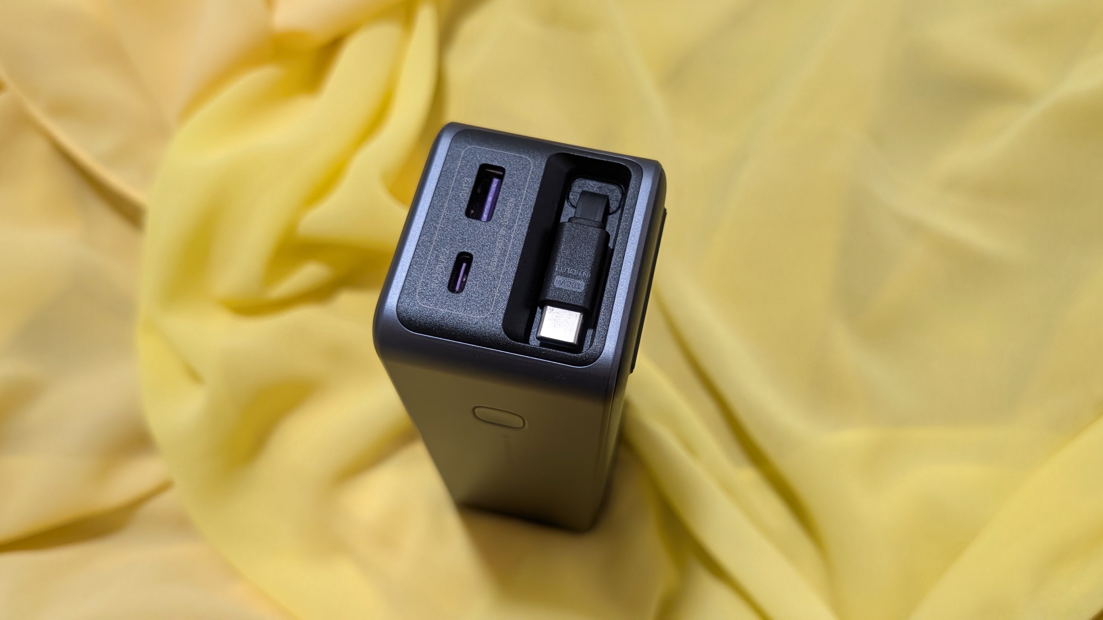 UGREEN Nexode Power Bank 20000mAh 165W with Retractable USB-C Cable