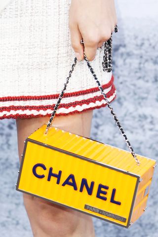 how-to-buy-chanel-bag-121423-1530115259657-image