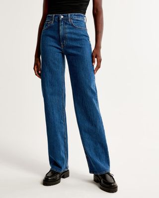 Abercrombie 
Fitch + High Rise 90s Relaxed Jean